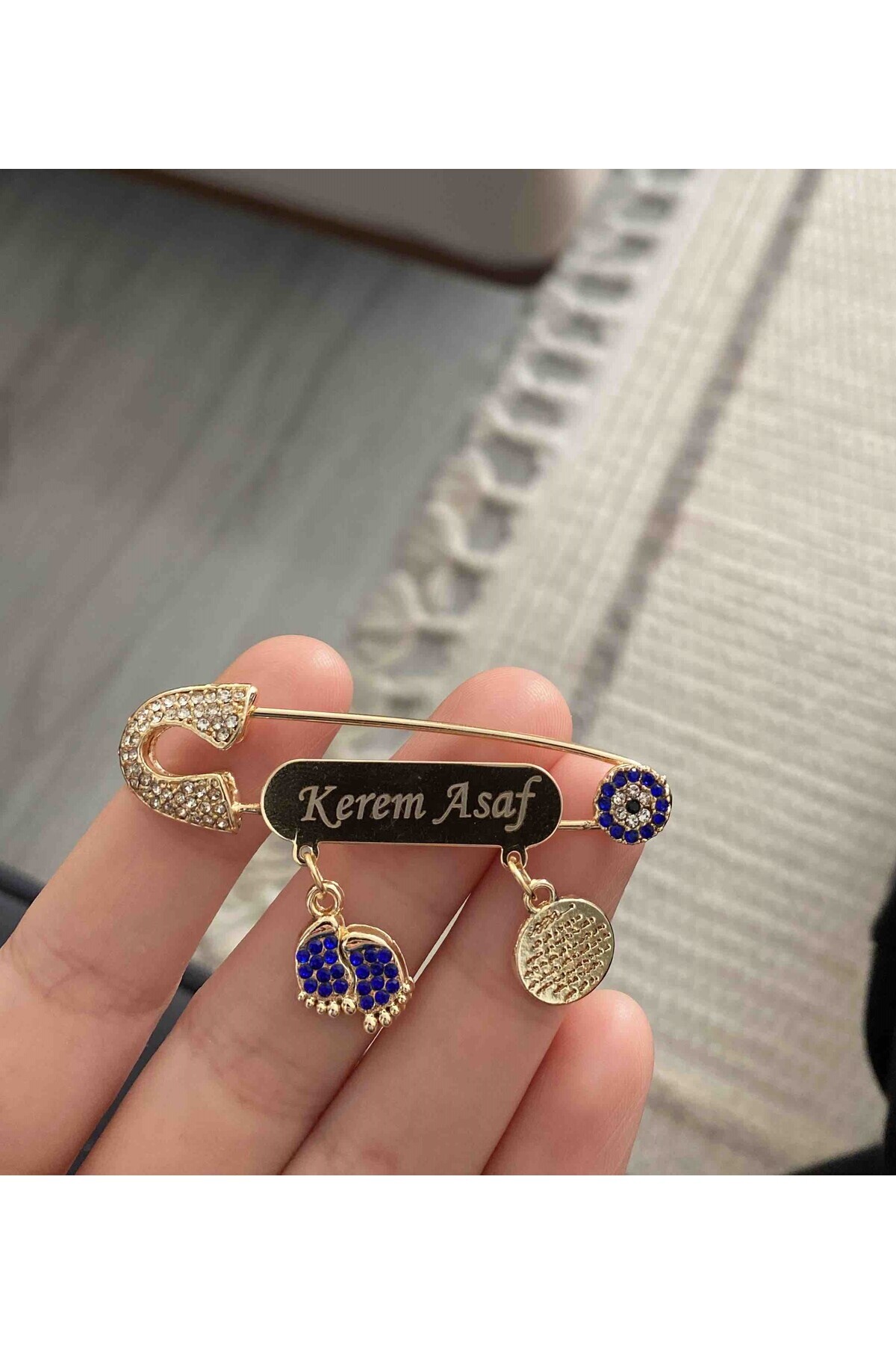 Sahi Aksesuar Kaplama Isimli Mavi Taşlı Bebek Yaka Iğnesi Ibcb004