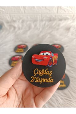 doğrukan Şimşek McQueen konsept siyah ahşap tabanlı yenidoğan doğum günü magnet hediyelik(10 adet)