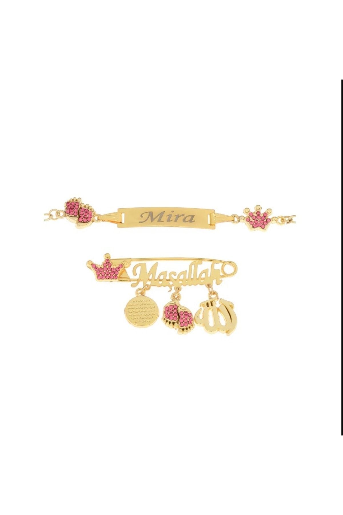 Sahi Aksesuar Kaplama Pembe Zirkon Taşlı Isimli Bebek Künyesi Ve Yaka Iğnesi Seti