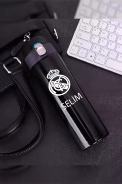 İŞTE BU Kilitli Paslanmaz Çelik Vakumlu REAL MADRID Termos 500 ml - Sızdırmaz & Kişiselleştirilebilir