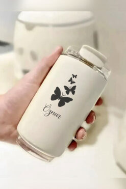 İŞTE BU Kişiye Özel İsimli Retro Tarz Kelebek Vakumlu Termos Kupa – 240 ml | 304 Çelik Isı Koruma ve Akıtmaz