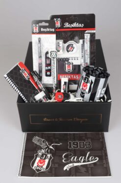 Beşiktaş DEKOMUS İLE LİSANSLI BEŞİKTAŞ ÖZEL KUTULU 19 PARÇA PREMIUM KIRTASİTE SETİ
