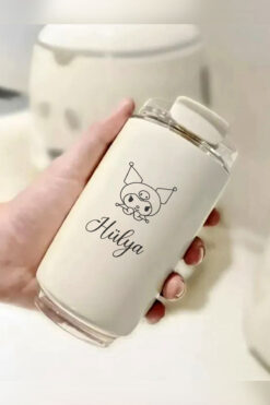 İŞTE BU Kişiye Özel İsimli Retro Tarz KUROMİ Vakumlu Termos Kupa – 240 ml | 304 Çelik Isı Koruma ve Akıtmaz