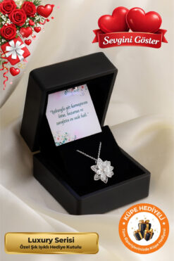Lucente Jewellery Işıklı Hediye Kutulu Beyaz Lotus Çiçeği 925 Ayar Gümüş Kaplama Anneler Günü Hediyesi Kadın Kolye