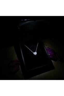 LOTUS JW Işıklı Kolye Kutulu Gümüş Pırlanta Montür Kalp Kolye | 925 Ayar Gümüş Kolye