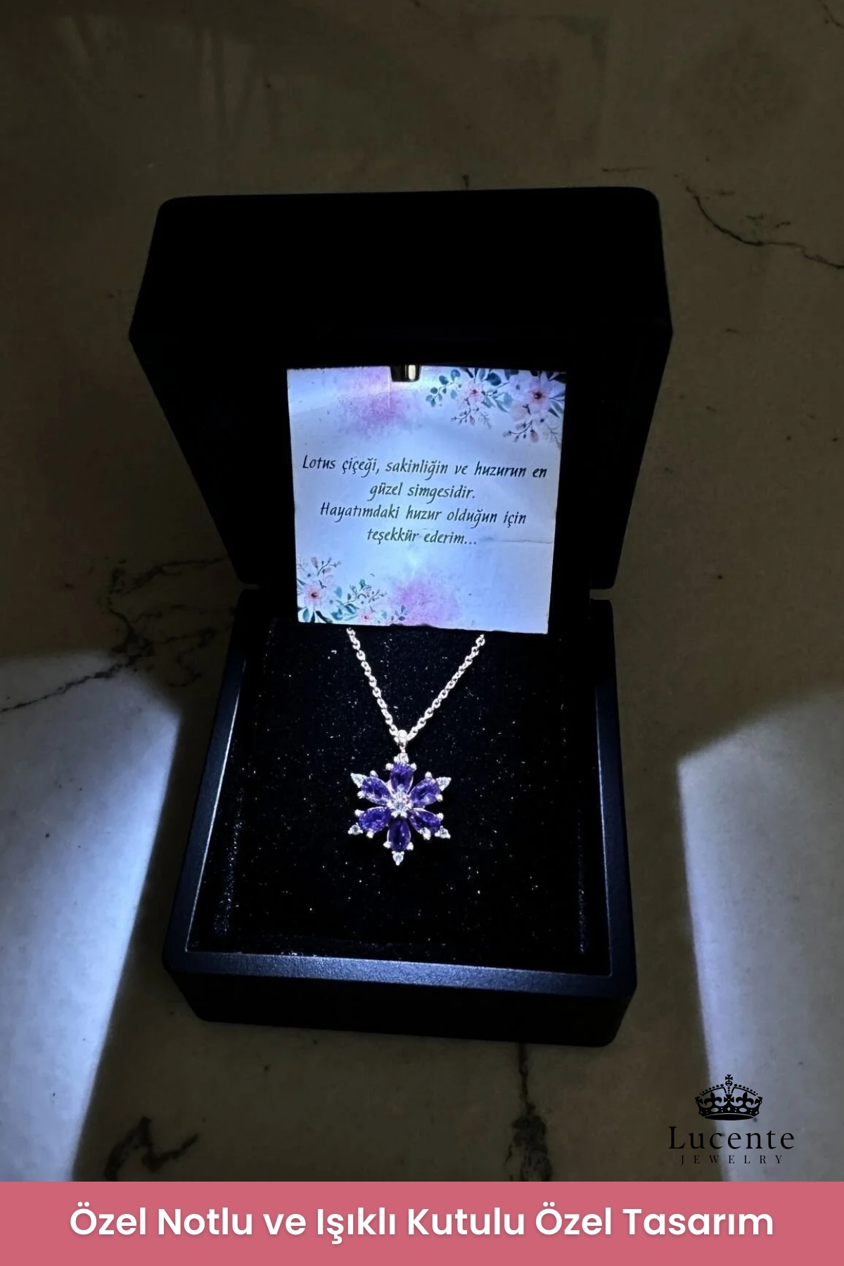 Lucente Jewellery Luxury Serisi Işıklı Hediye Kutulu 925 Ayar Rose Gümüş Kaplama Özel Tasarım Aşk Lotus Çiçeği Kolye - Görsel 3