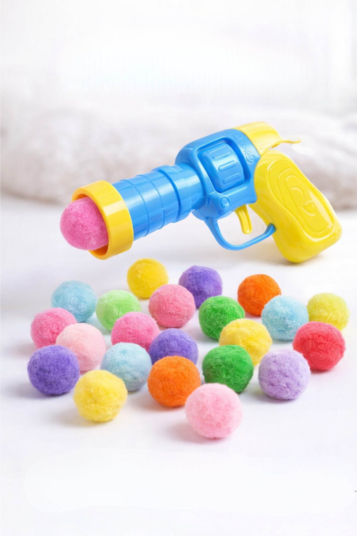 PawX Kedi Oyun Tabancası Peluş Top Fırlatan Interaktif Oyuncak Eğlenceli Kedi Oyuncağı 15-20 Adet Toplu - Görsel 2