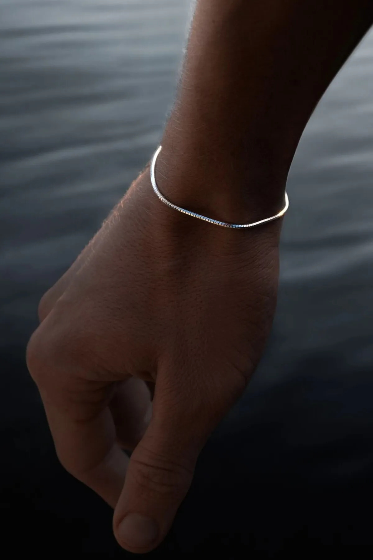 The Collection Unisex Kararmaz Ultra Ince İtalyan Silindir Zincir Gümüş Çelik Bileklik - Görsel 2