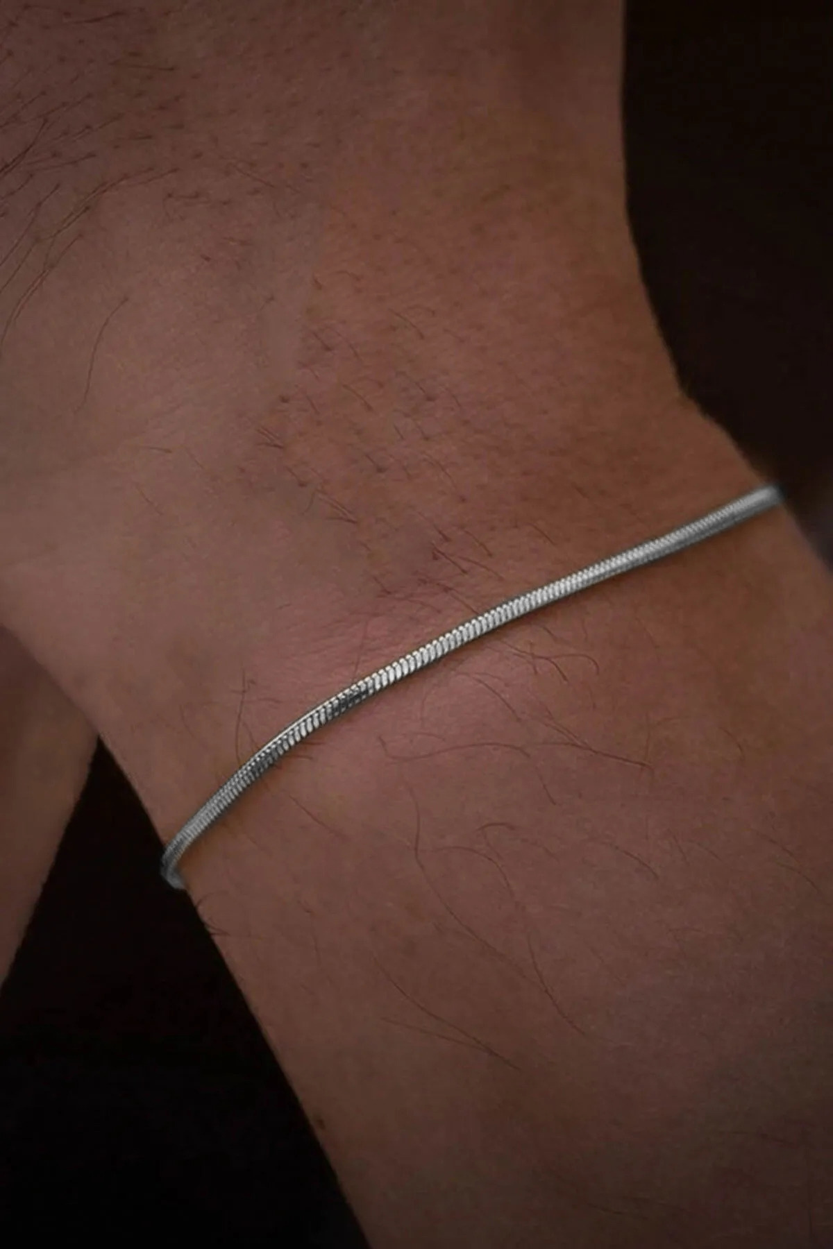 The Collection Unisex Kararmaz Ultra Ince İtalyan Silindir Zincir Gümüş Çelik Bileklik - Görsel 3