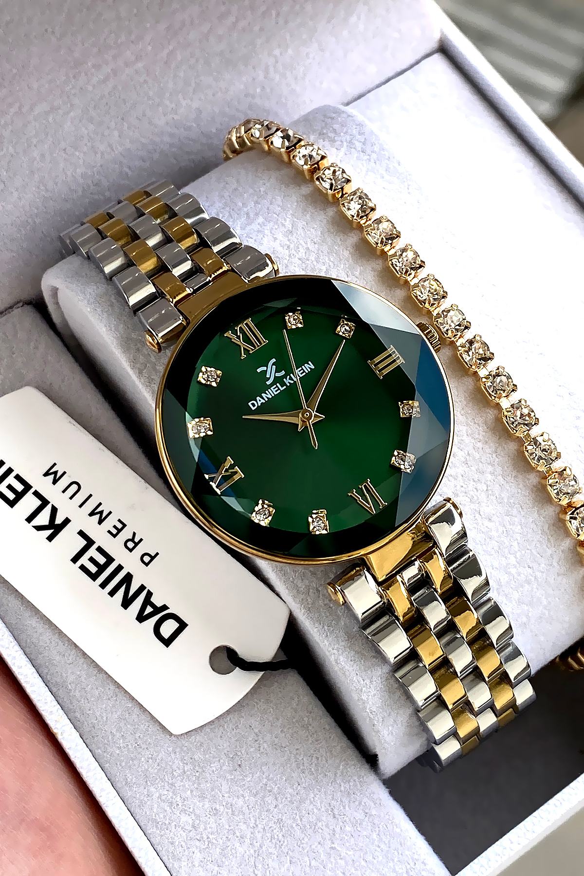 Daniel Klein %100 Orijinal Sevgililer Günü Sevgiliye Hediye Yeşil Kadranlı Kadın Kol Saati Bileklik Hediye