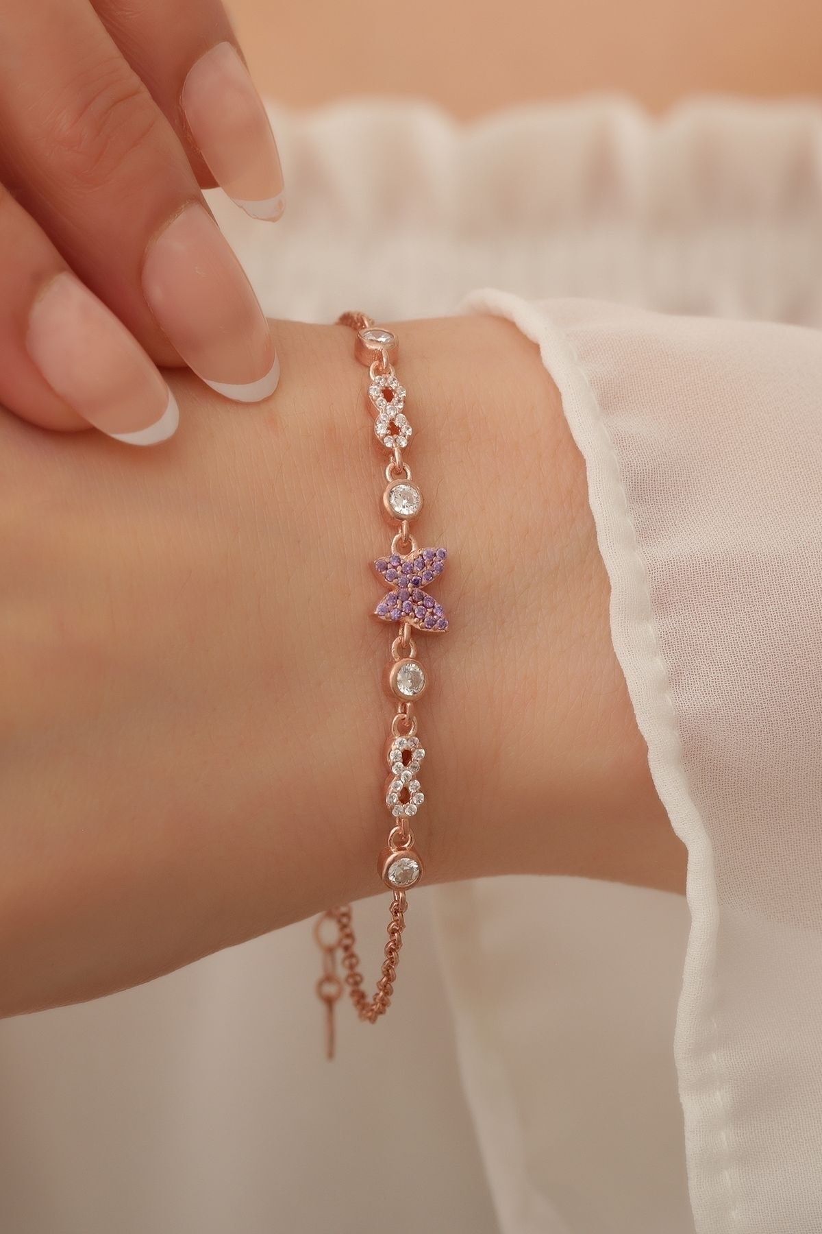 passion silver Kelebek Ve Sonsuzluk Figürlü 14 Ayar Rose Altın Kaplama Kadın Bileklik - Görsel 3