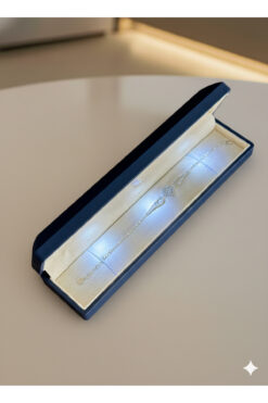 ADA LİFE GÜMÜŞ (PREMİUM IŞIKLI KUTULU) 925 Ayar Gümüş Beyaz Taşlı Pırlanta Kalp model Kadın Bileklik