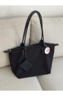 BAGLOVİS KARTLIK SALLANTILI SALAŞ KADIN OMUZ ÇANTASI EN42 BOY28