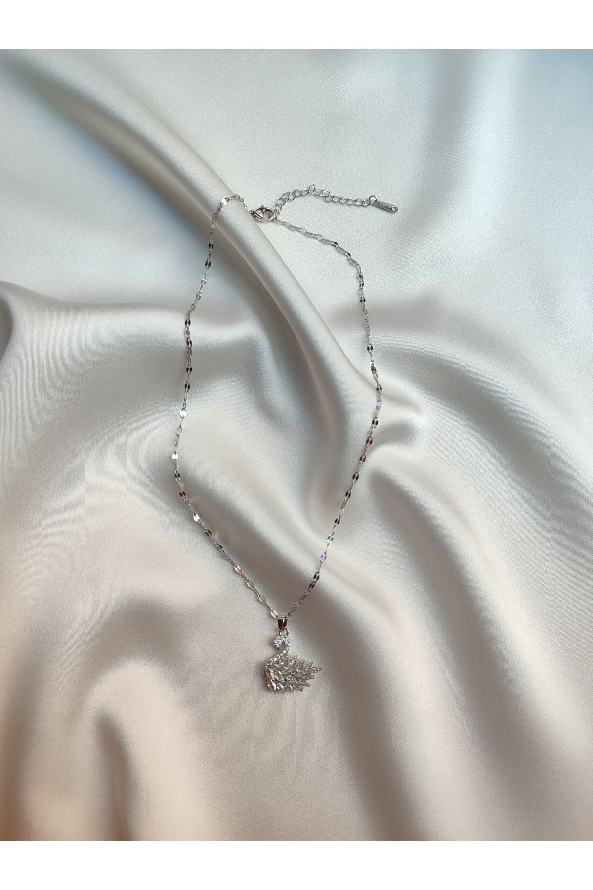 stainles steel Çelik Taşlı Kuğu Kolye