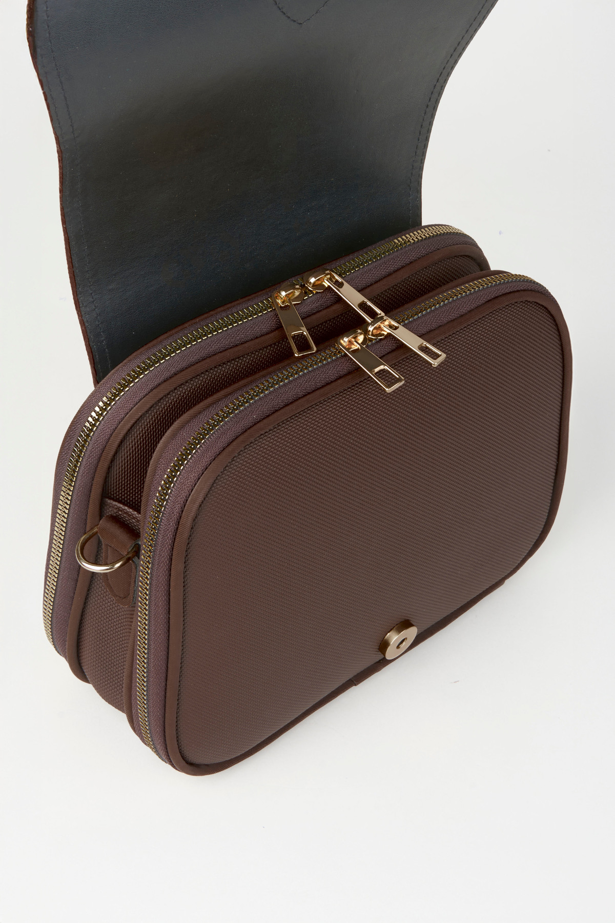 Vivaq Kadın Yonca Acı Kahve 4 Cepli Kapaklı Kolon Askılı Fermuar ve Çıt Çıt Kapama El Kol Ve Omuz Çantası - Görsel 3