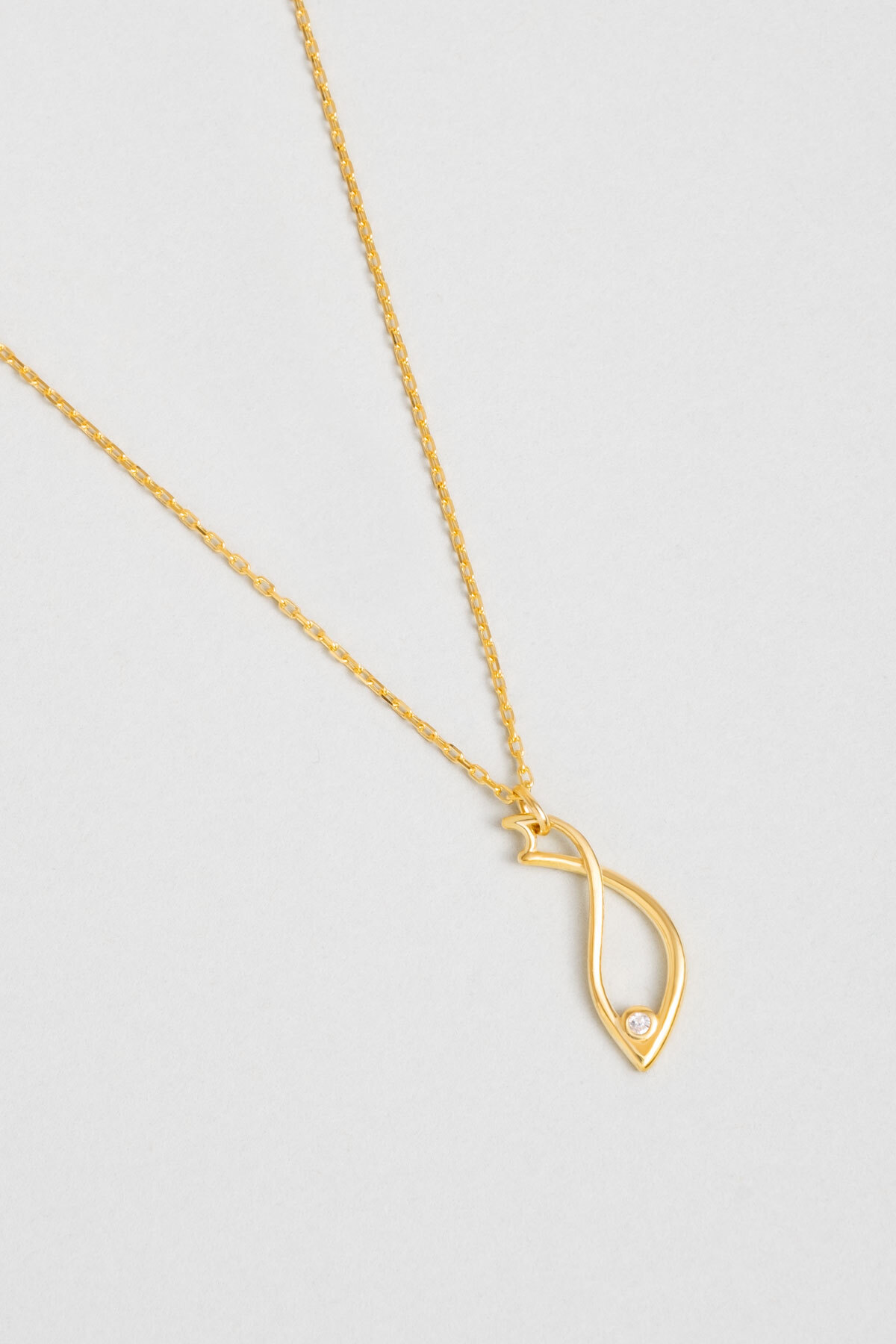 So CHIC... Mistik Balık 18 Ayar Sarı Altın Kaplama 45 Cm Gümüş Kolye - Görsel 2