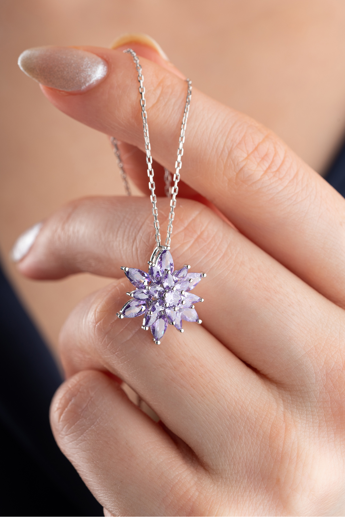 Silvano Jewelry 925 Ayar Gümüş Lila Lotus Çiçeği Kolye