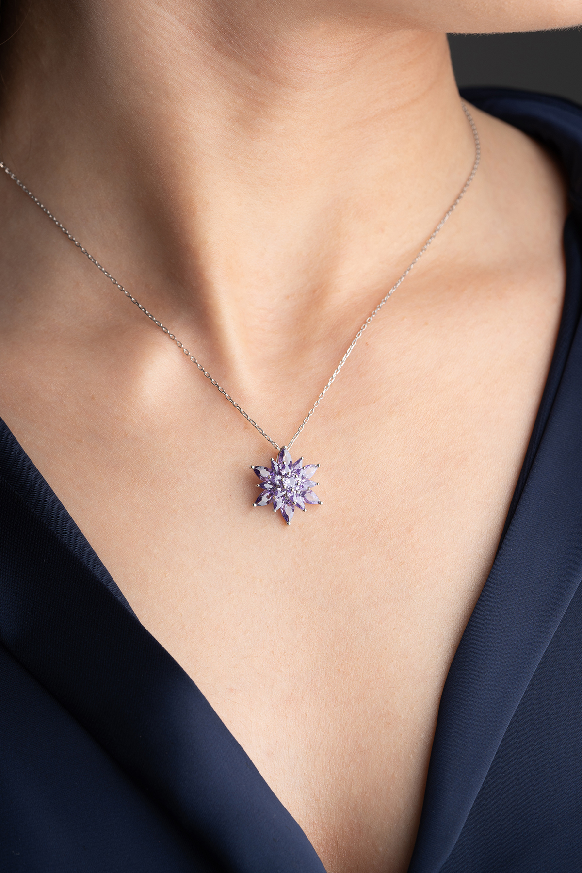 Silvano Jewelry 925 Ayar Gümüş Lila Lotus Çiçeği Kolye - Görsel 2