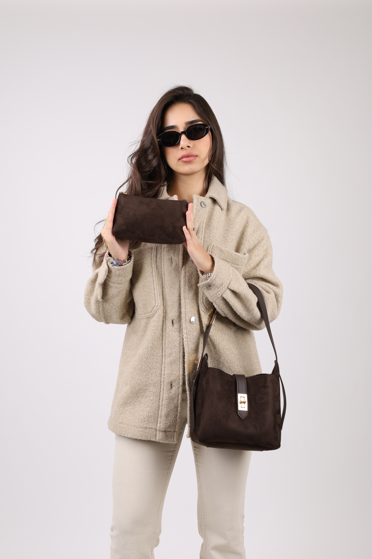 NOTHING Kadın Süet Acı Kahve Gold Kilit Detay Aksesuarlı Ayarlanabilir Kilit Askılı El Kol Ve Omuz Çanta - Görsel 3