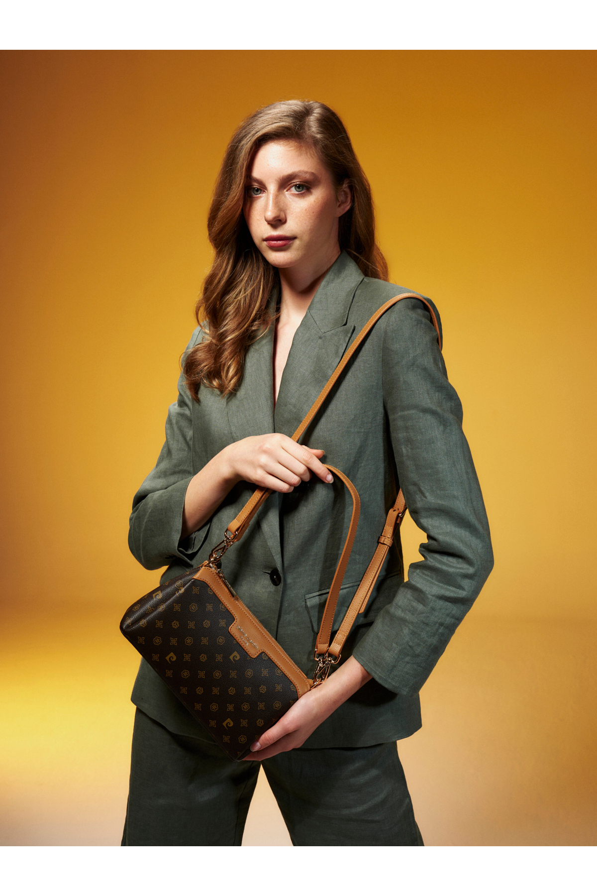 Pierre Cardin Premium Line Kahve Monogram Kadın Çapraz Omuz Çantası 05PO25Y10336 - Görsel 2