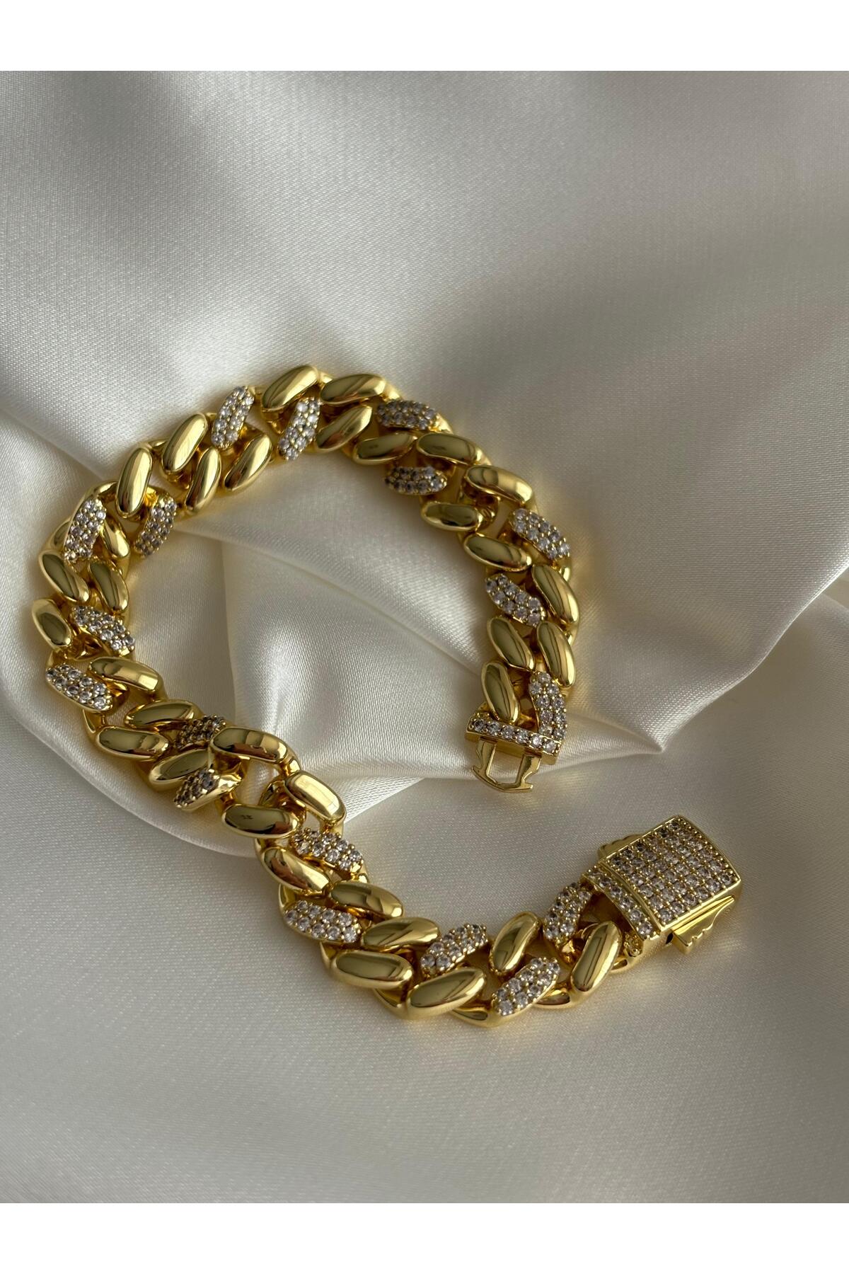 shop 14 Ayar Altın Kaplama Paslanmaz Çelik Gold Renk Vıp Model Zirkon Taşlı Gurmet Kadın Bileklik