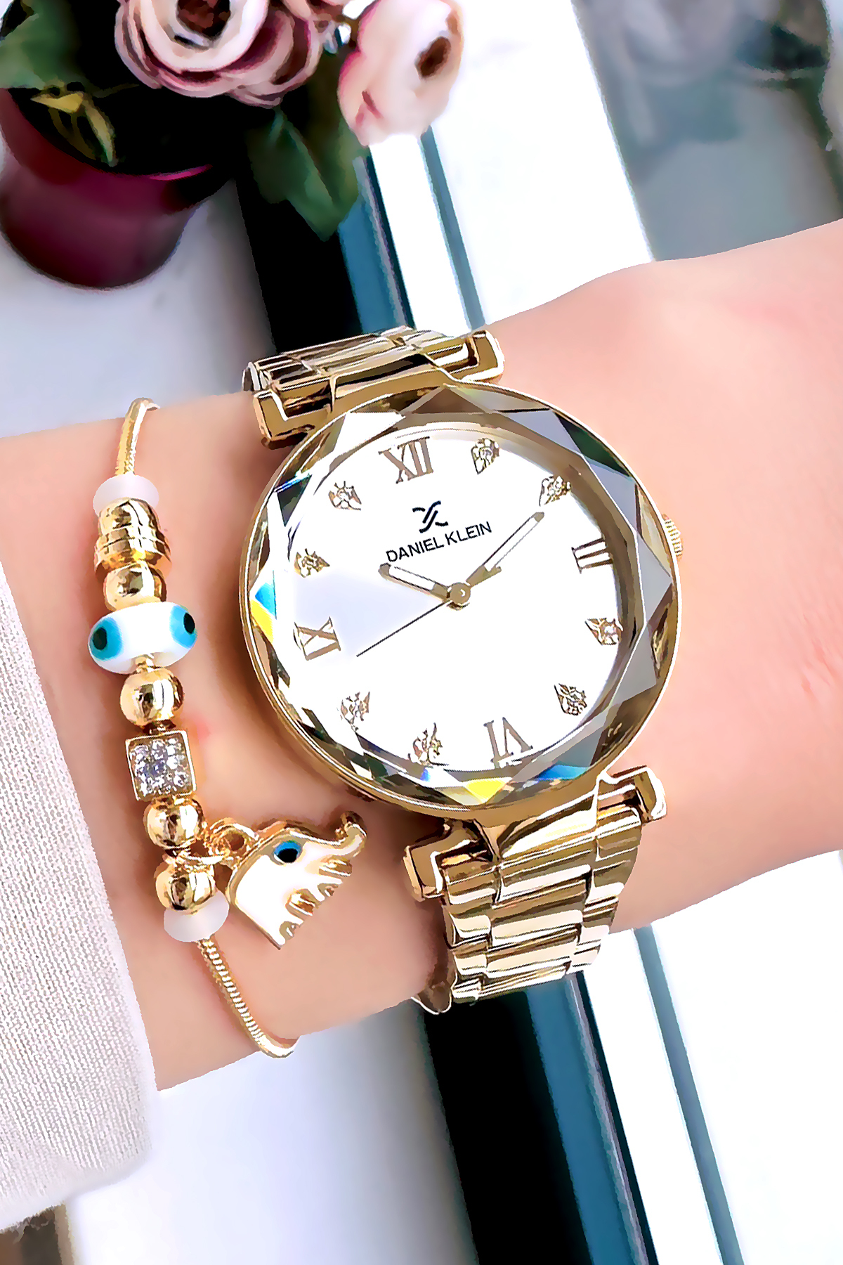 Daniel Klein Orijinal Kadın Kol Saati, Kesme Cam Su Geçirmez Gold Gümüş Çelik Kordon - Bileklik Hediye DKBY2050C4 - Görsel 2