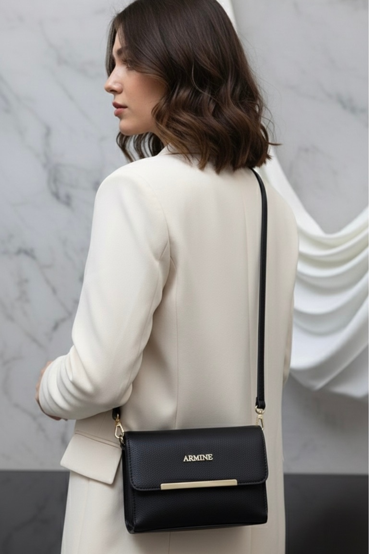 Armine Kadın Siyah Düz Çapraz Askılı El & Omuz Çantası 381 - Görsel 2