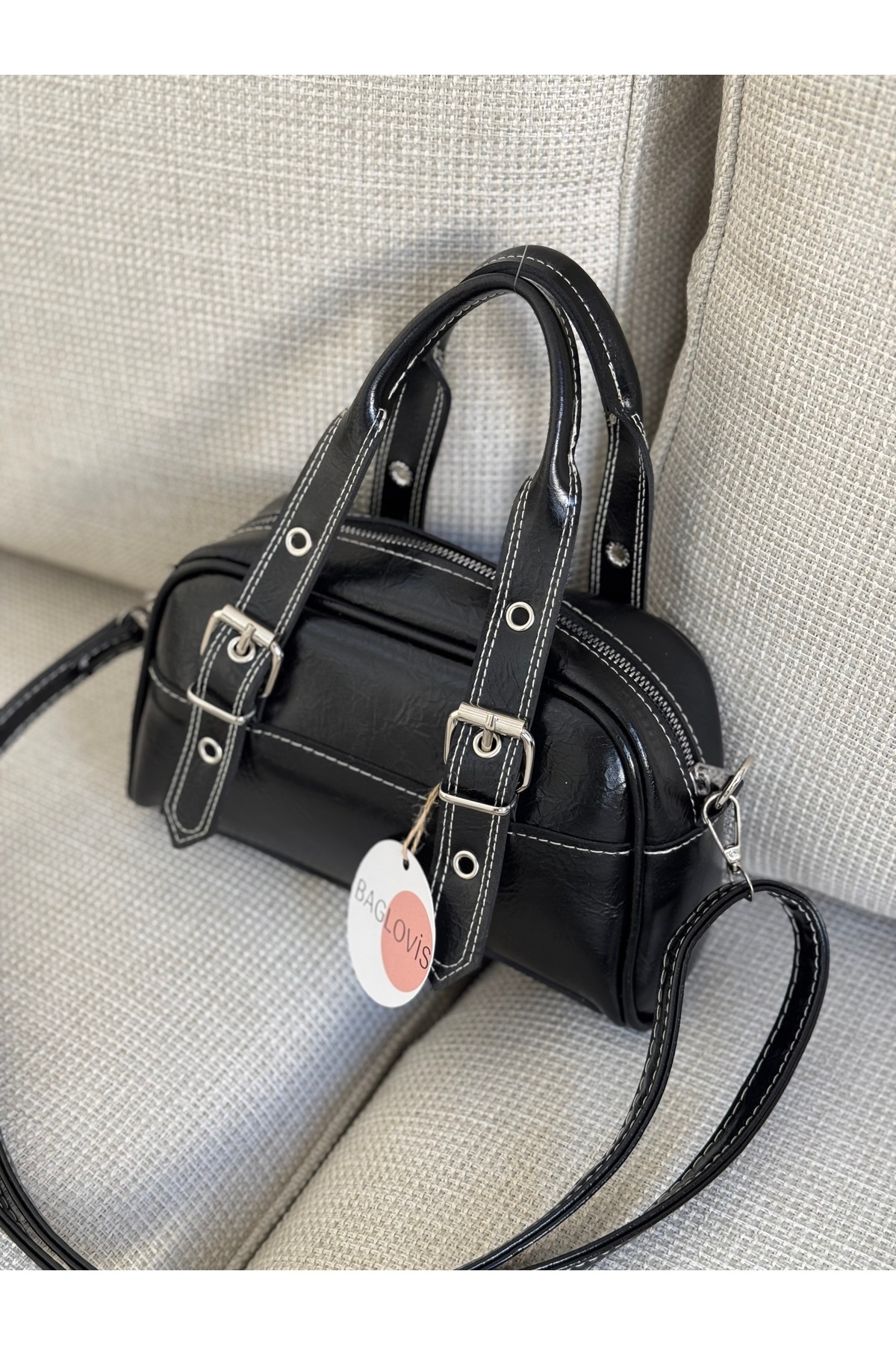 BAGLOVİS ASKILARI AYARLANABİLİR TOKA DETAYLI SİYAH KADIN OMUZ ÇANTASI En25 Boy15 - Görsel 3