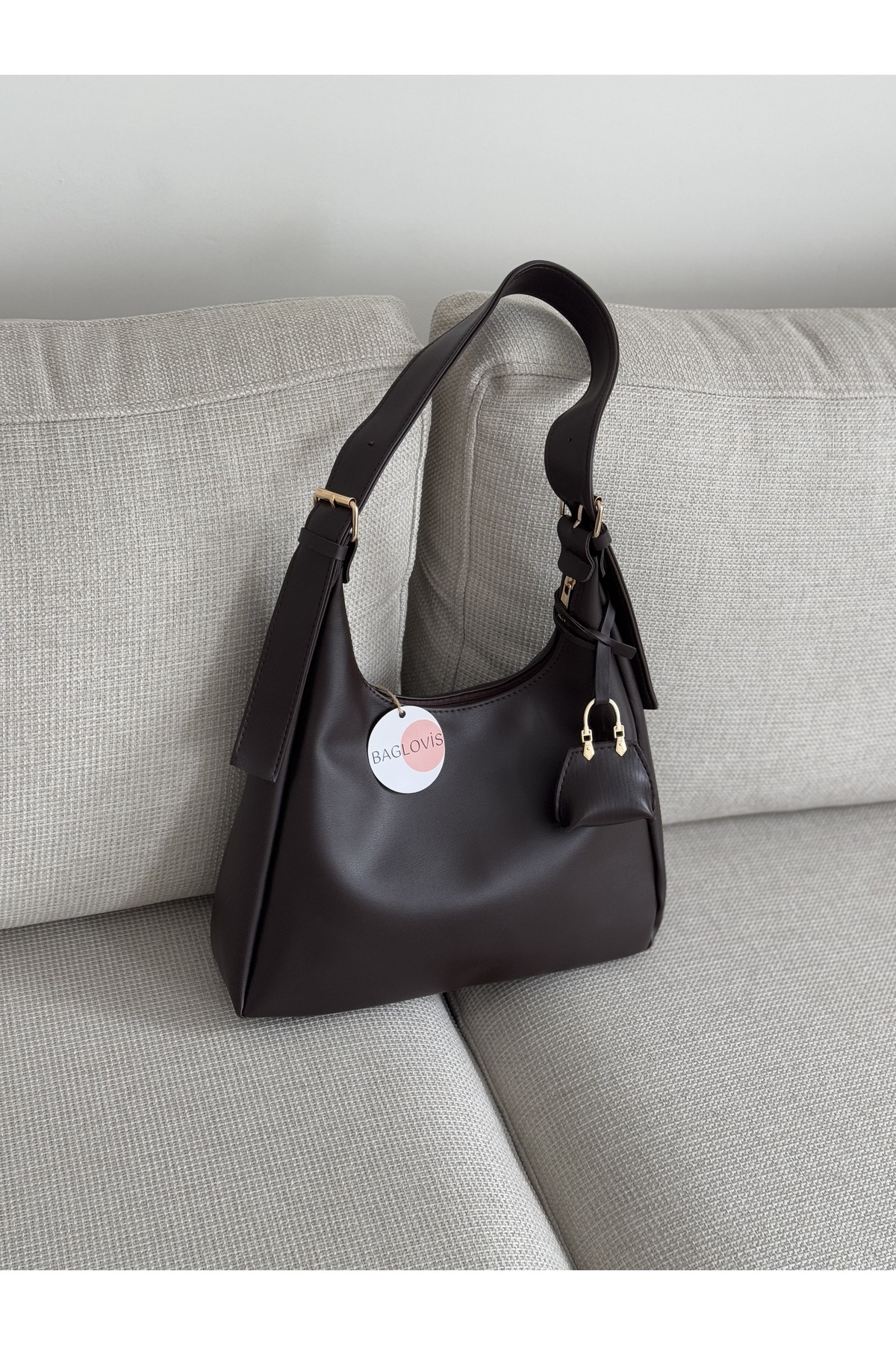 BAGLOVİS Toka Detaylı Minik Cüzdanlı Fermuarlı Kahverengi Kadın Suni Deri Omuz Çantası EN34 BOY22 - Görsel 2