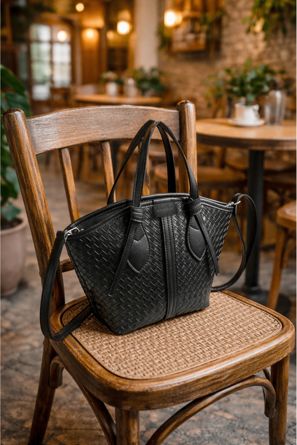 Rimense Kadın Siyah Fermuarlı Astarlı El ve Omuz Çantası