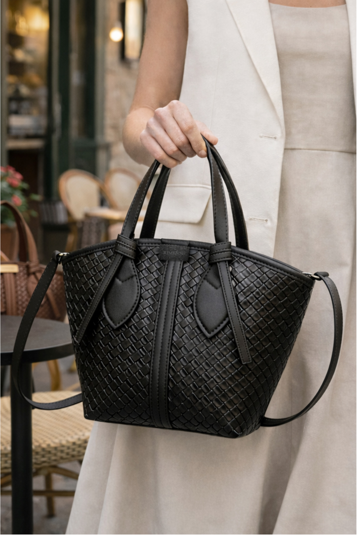 Rimense Kadın Siyah Fermuarlı Astarlı El ve Omuz Çantası - Görsel 2