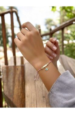 henahera accessory Marteniçka Charm Detaylı Göz/Kalp/Yıldız Kırmızı Makrome Detaylı Şans Bileklik