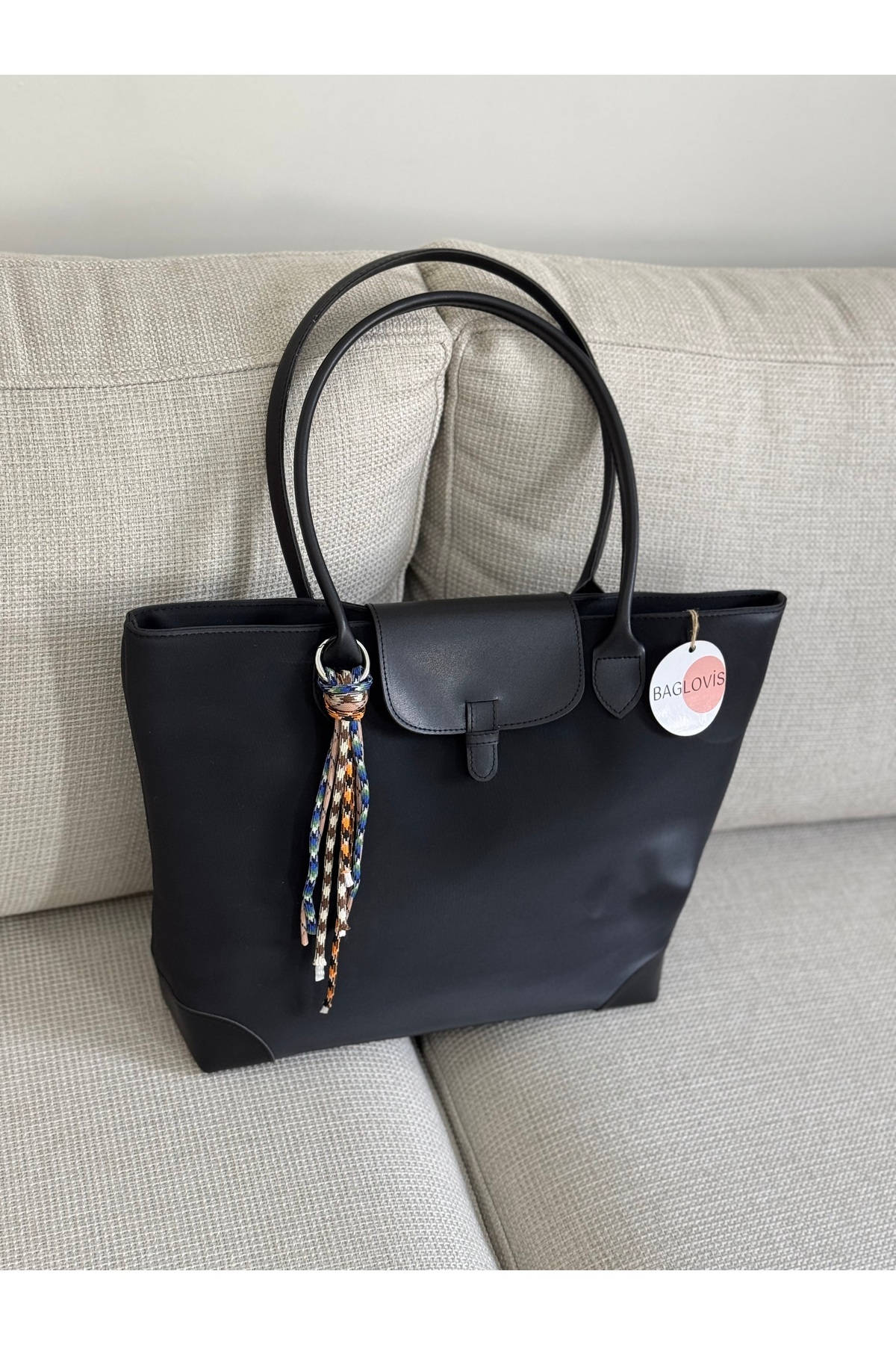 BAGLOVİS CHARM DETAYLI BÜYÜK BOY SİYAH TOTE ÇANTA EN40 BOY30 - Görsel 2