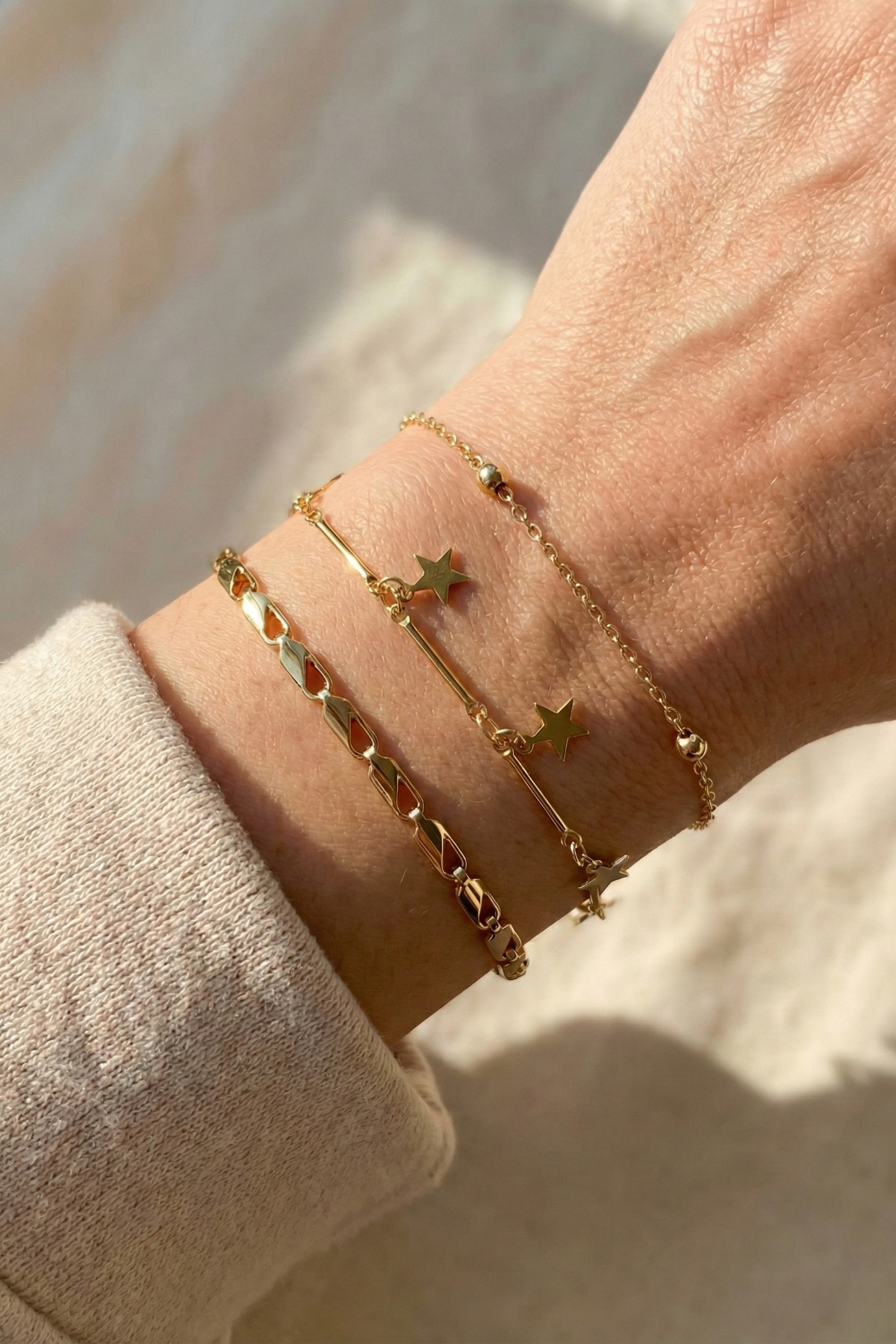 Alexis Carrel 3'lü Kadın Yıldız Bileklik Seti – Gold Renk Dorika Boncuklu Kombin Takı / Kombin Bileklik Takım