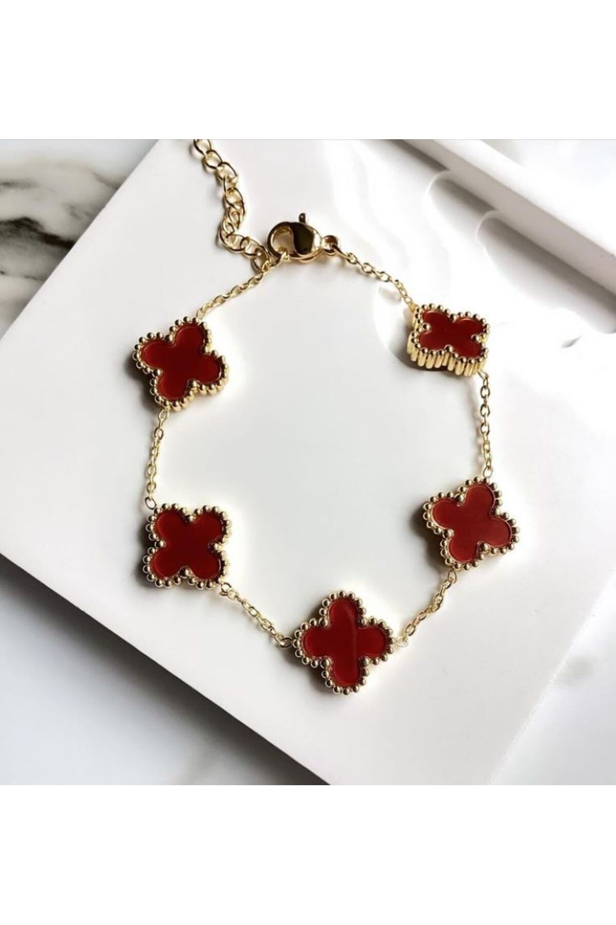 Ervalina Ayarlanabilir Yonca Yapraklı Çelik Bileklik Altın Kırmızı Rengi - Görsel 2