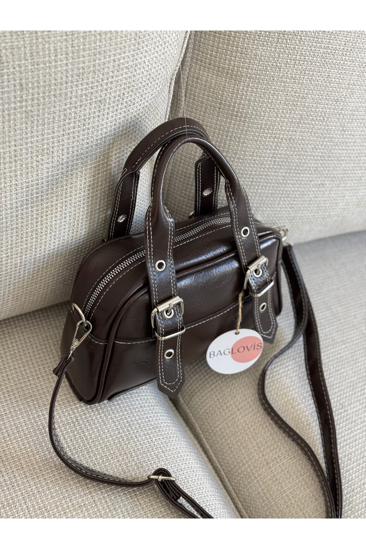 BAGLOVİS ASKILARI AYARLANABİLİR TOKA DETAYLI KAHVE KADIN OMUZ ÇANTASI En25 Boy15 - Görsel 2