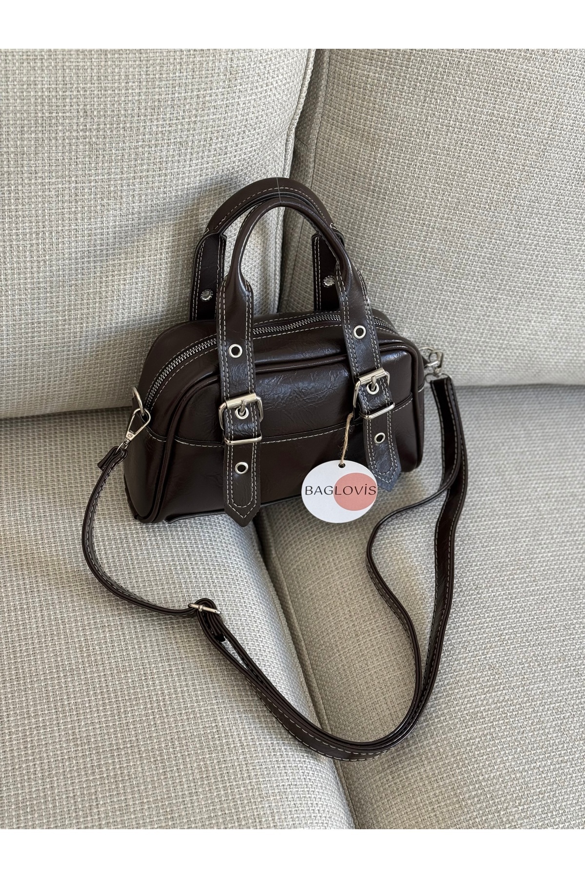 BAGLOVİS ASKILARI AYARLANABİLİR TOKA DETAYLI KAHVE KADIN OMUZ ÇANTASI En25 Boy15 - Görsel 3