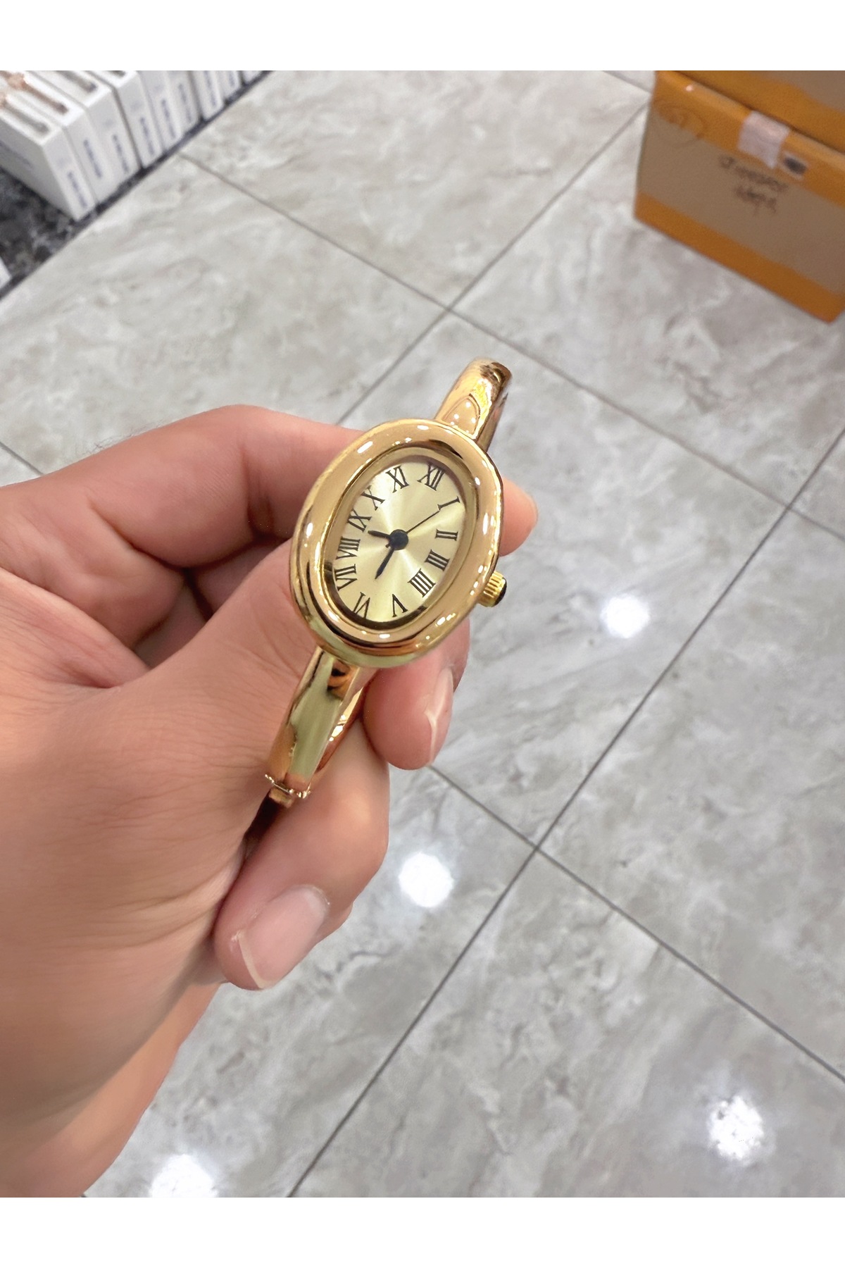 LOOQ Roma rakamlı Kelepçe Model - Görsel 2