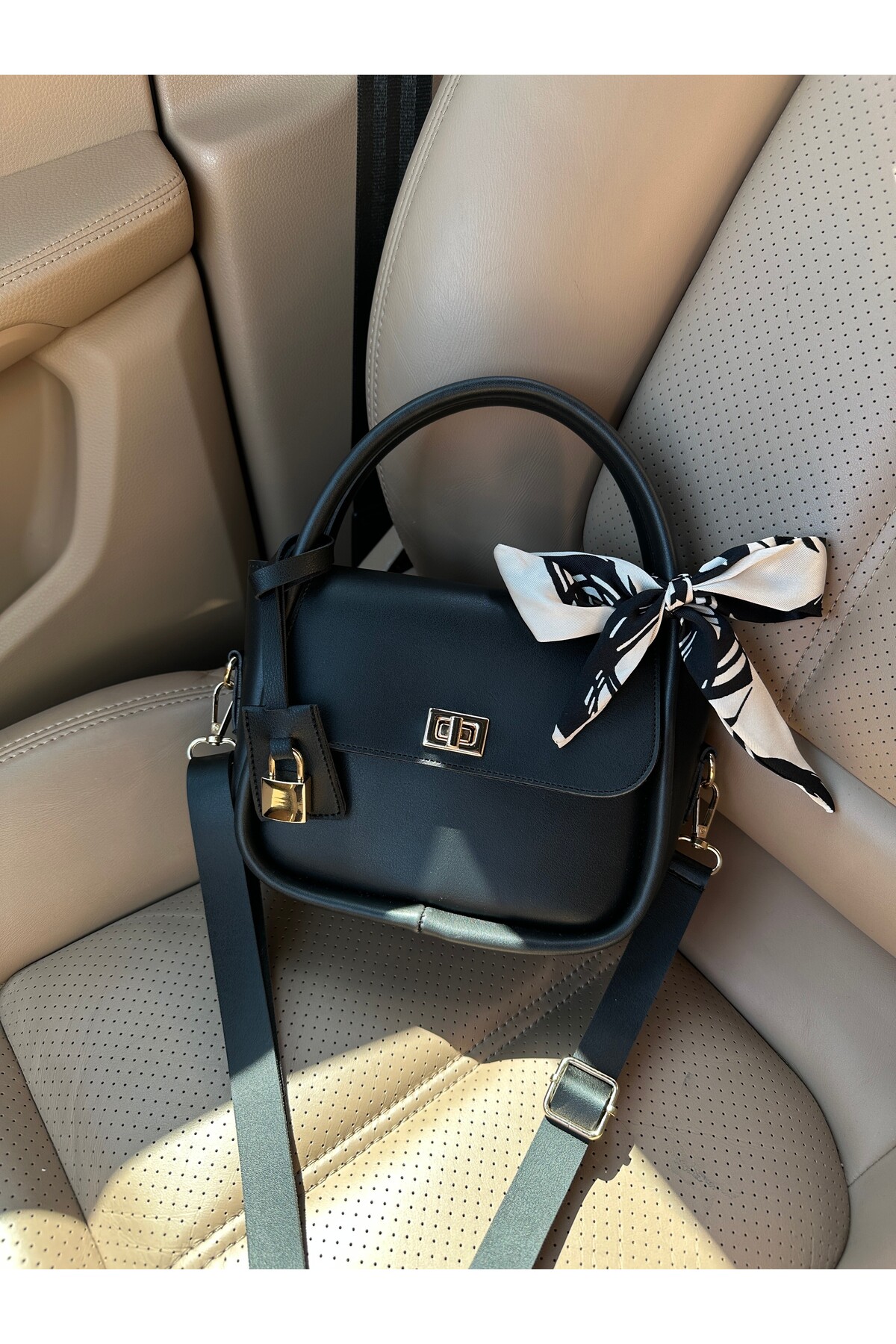 NOTHING Kadın Siyah Charm Detaylı Fularlı Ayarlanabilir Askılı El Omuz Ve Çapraz Çanta Teo