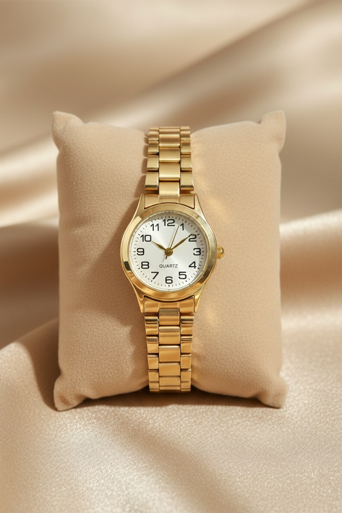 İnogge Cansios Model Günlük Kullanımda Su Geçirmez Yuvarlak Rakamlı Gold Kadın Kol Saati