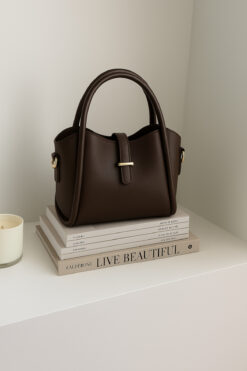 NOTHING Kadın Gold Aksesuar Detaylı Üç Bölmeli Tasarım Çıkarılabilir Makyaj Çantalı El Ve Omuz Çantası Roma