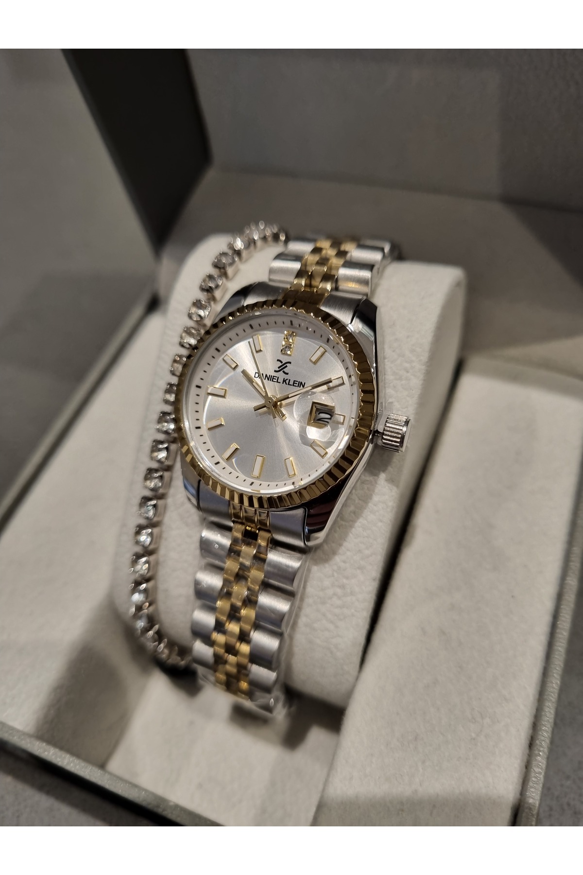 Daniel Klein Çelik Bilezik Kadın Kol Saati Zirkon Taşlı Bileklik - Görsel 3