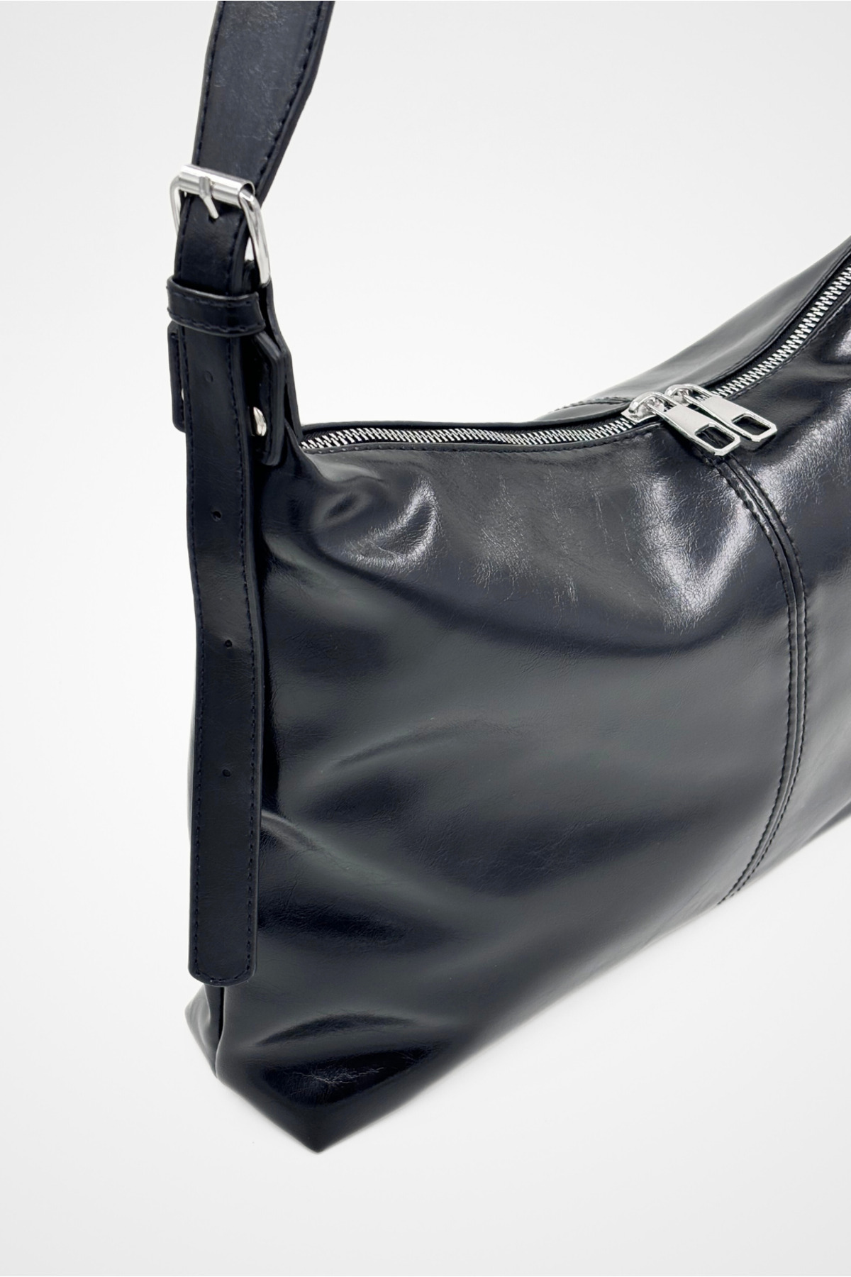 Yuka Atelier Cushy Siyah Kadın Çapraz Omuz Çantası - Görsel 2