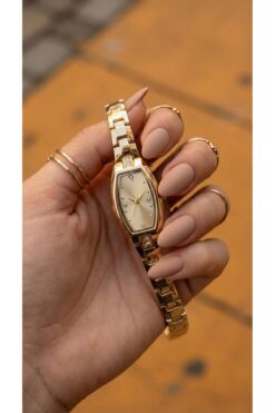 KLISHE Butik Kadın Çelik Saat Gold Renk Vintage Dikdörtgen Kasa Zarif Saat | Lüks, Classic | Limited Edition 2026
