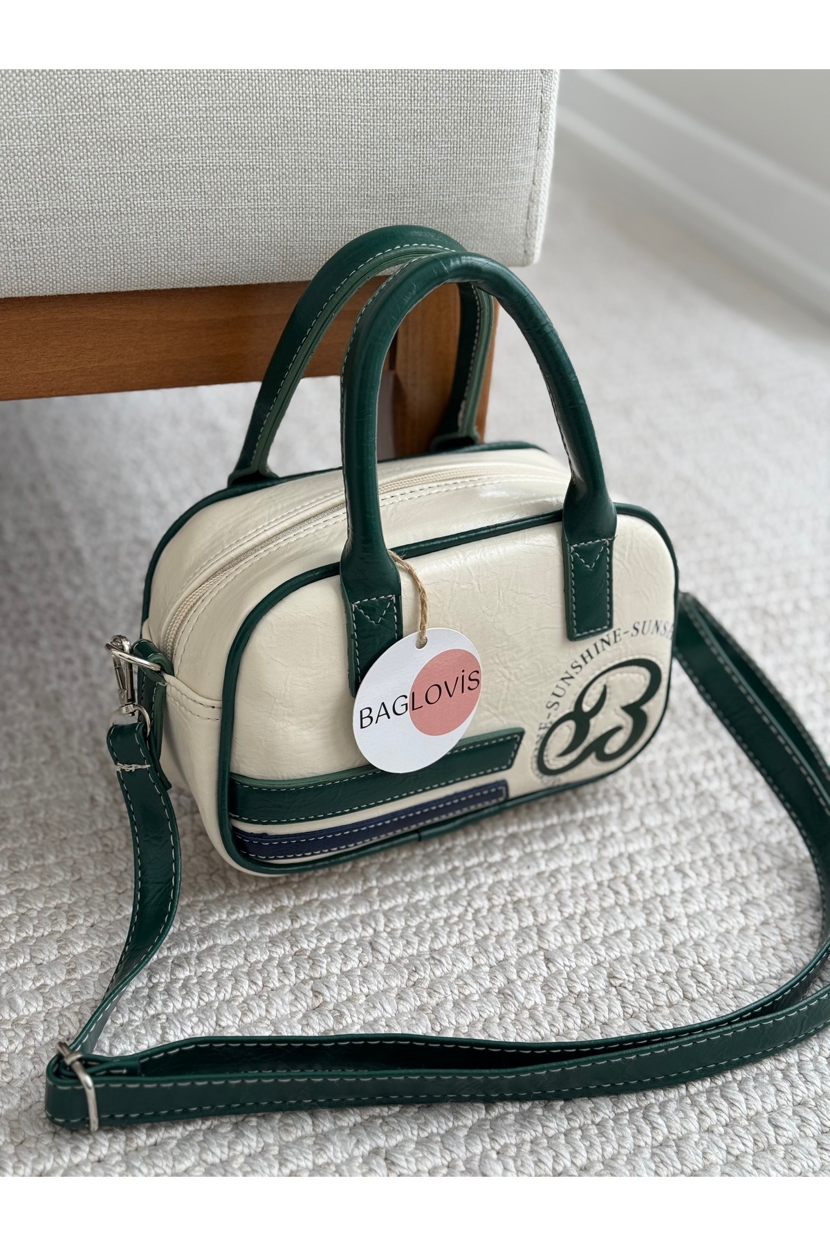 BAGLOVİS ÖNÜ BASKILI KREM KADIN OMUZ ÇANTASI