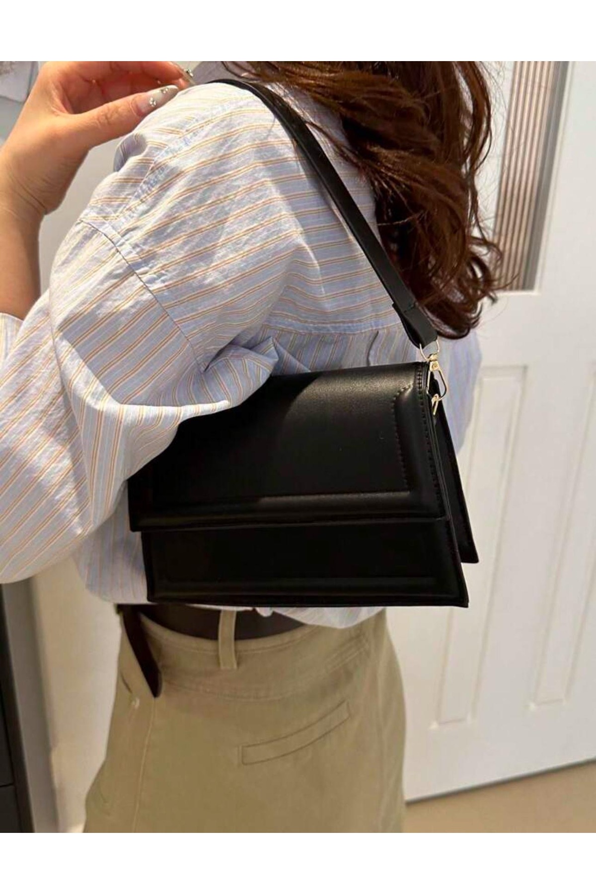 ESTUTE Kadın Şık Tasarımlı Hediyelik Güzel Kaliteli Omuz Çantası - Görsel 2