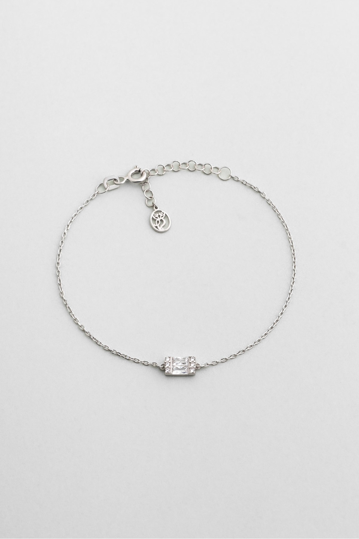 So CHIC... Işıltılı Baget 18 Ayar Beyaz Altın Kaplama 19 Cm Gümüş Bileklik