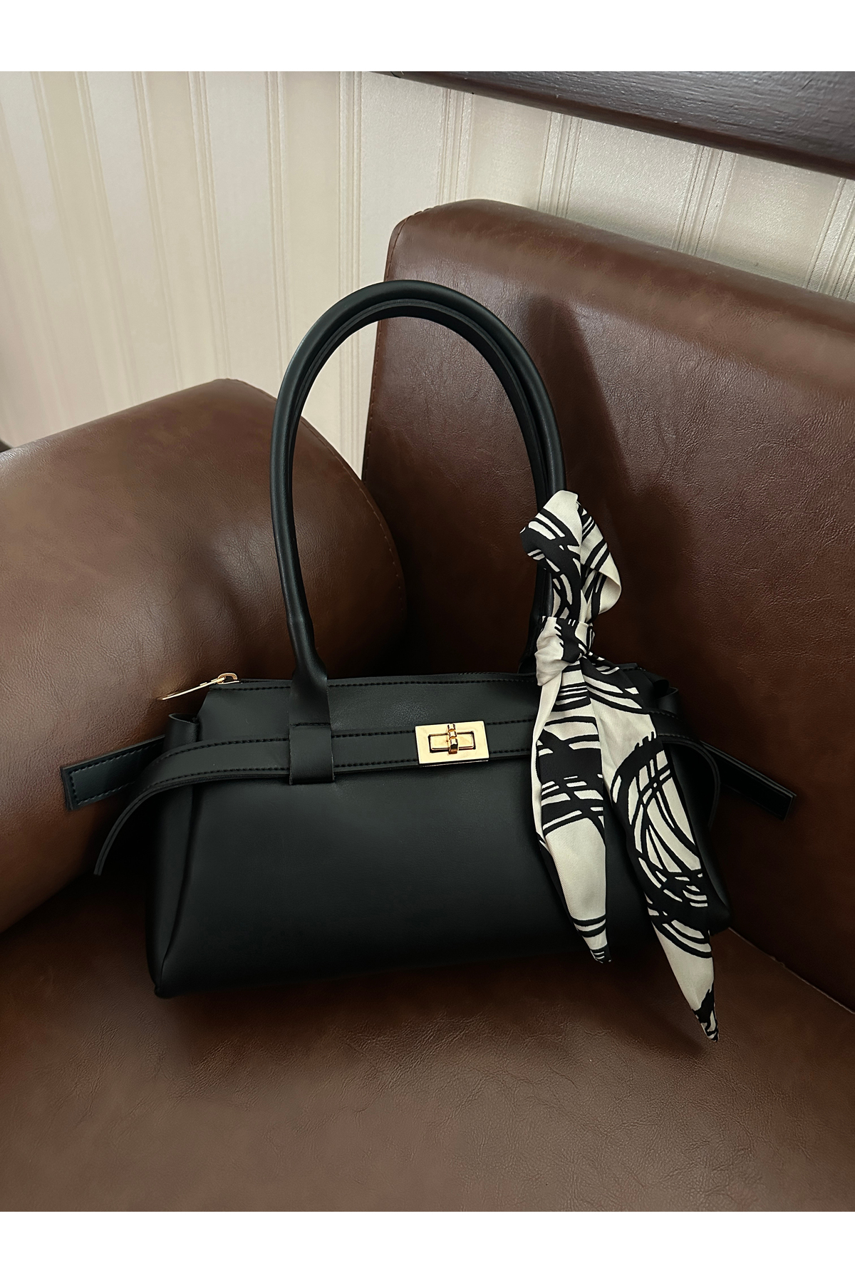 macharelbasic Kilit Detaylı Fular Hediyeli Siyah El Ve Omuz Çantası - Görsel 2