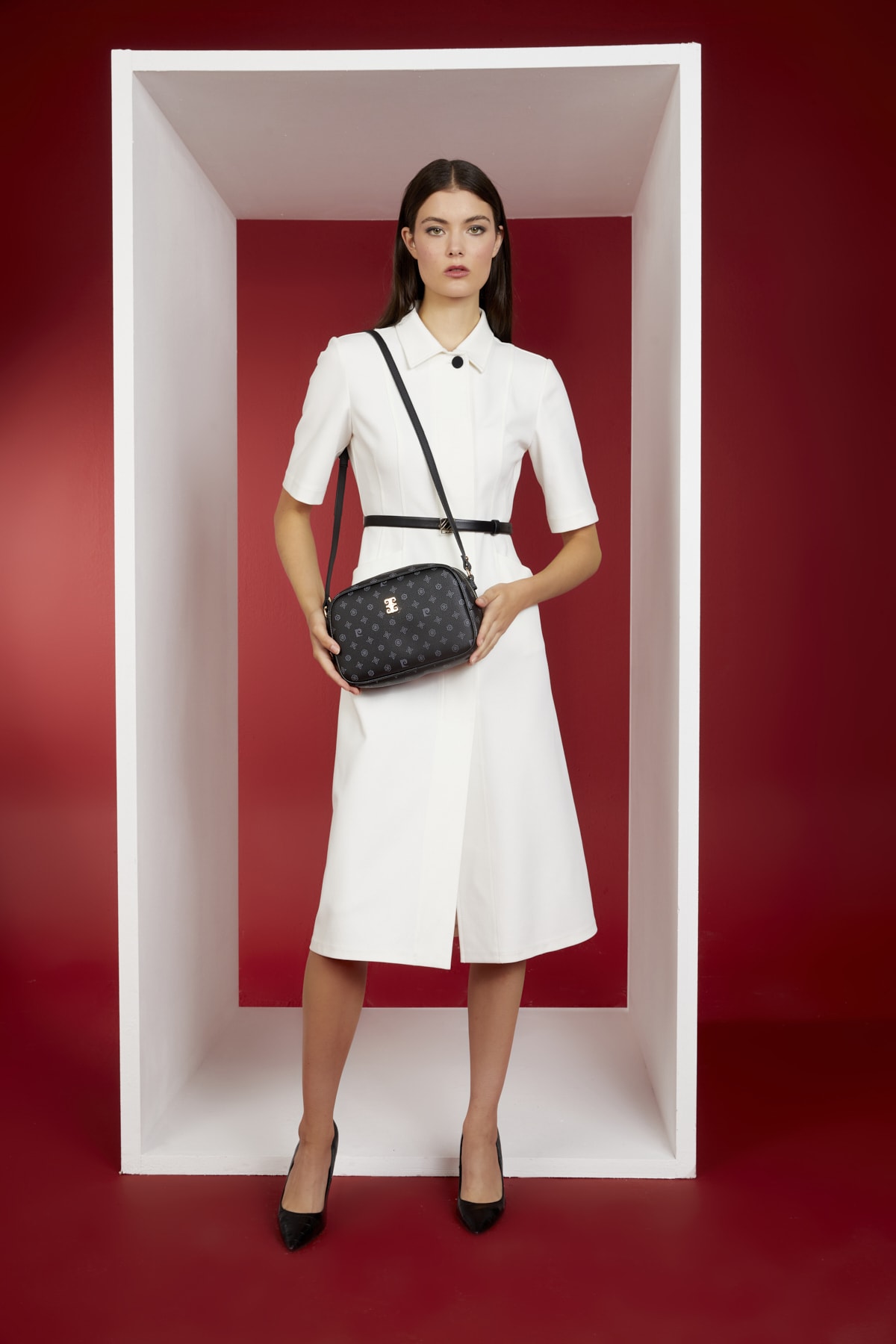 Pierre Cardin Siyah Monogram Kadın Omuz Çantası 05PO22Y1538