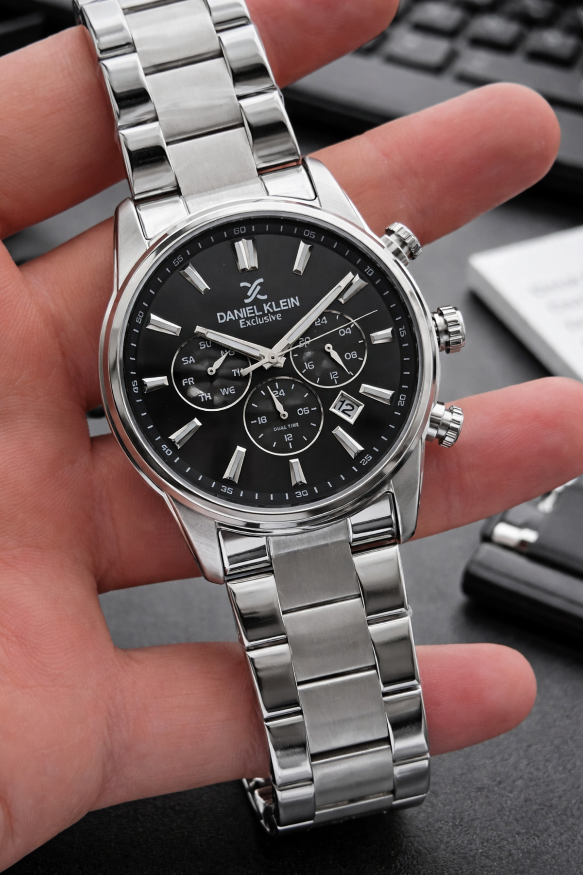 Daniel Klein Çelik Kordon İç Fonksiyonları Aktif 3 Atm Suya Dayanıklı Erkek Kol Saati EDK.1.14005.6